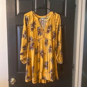 Umgee yellow floral dress size L V neck fall boho mustard